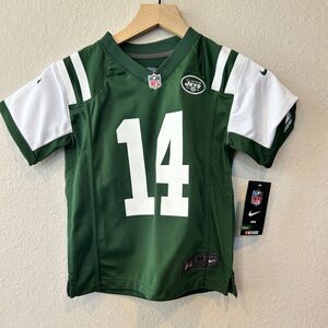 NWT Boys MEDIUM New York Jets Sam Darnold OnField NFL Jersey YOUTH KIDS Green